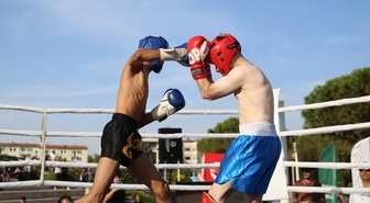 Denizli'de Yeşilay işbirliğiyle uyuşturucuya karşı kick boks galası düzenlendi