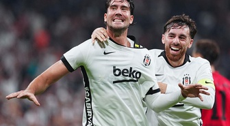 Dusan Vlahovic, Beşiktaş tarihine geçti