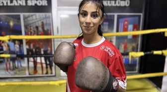 Ela Nur Gümüş, Paris'teki Avrupa Muaythai Şampiyonası'nda altın hedefliyor