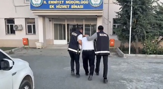 Iğdır'da kaçak alkol operasyonunda 216 şişe içki ve 70 paket sigara ele geçirildi