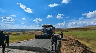 Kars Susuz'da Kırçiçeği köyüne 1,5 km SSB beton yol yapılıyor