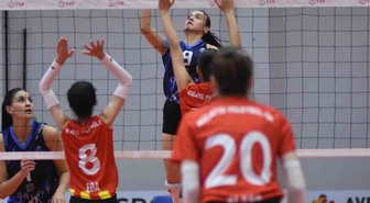Kayseri Atletikspor, Malatya Voleybol'u evinde set vermeden 3-0 yendi