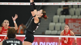 Manisa Büyükşehir Belediyespor, Vodafone Sultanlar Ligi'nde Kuzeyboru'yu 3-1 yendi
