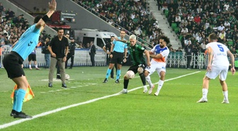 Sakaryaspor, TFF 2. Lig 6. haftasında İskenderunspor ile 2-2 berabere kaldı