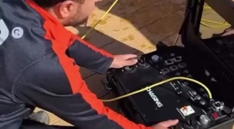 Şırnak AFAD, yeni nesil su altı dronunu arama-kurtarma için havuzda test etti
