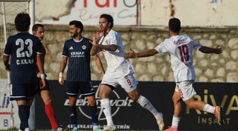 TFF 2. Lig'de Sultan Su İnegölspor, sahasında Fethiyespor'u 2-1 mağlup etti.