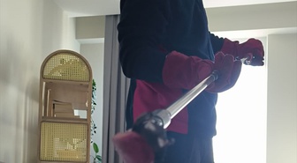 Tokat Niksar'da bir evde bulunan 16 yarasa itfaiye ekiplerince dışarı çıkarıldı