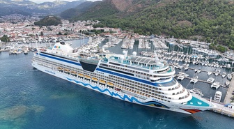 Aida Stella kruvaziyeri, Marmaris'e çoğu Alman 2 bin 370 yolcu getirdi