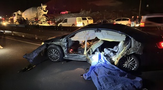 Bingöl Genç'te otomobil bariyere çarptı; 2 kişi öldü, 2 kişi yaralandı