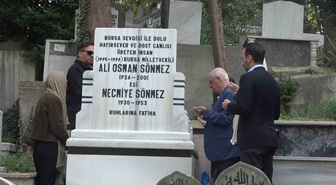 Bursalı iş insanı Ali Osman Sönmez, 25. ölüm yıl dönümünde Emirsultan'da anıldı