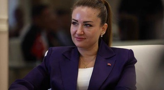 Büşra Özdemir kimdir, eşi kim, babası kim? Antalya Büyükşehir Belediye Başkan Vekili Büşra Özdemir kaç yaşında, nereli?