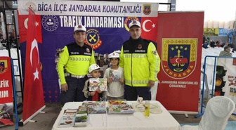 Çanakkale Biga'daki fuarda Trafik Jandarması 2 bin 750 kişiye ulaştı