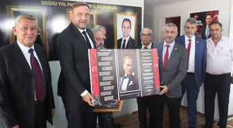 CHP İzmir İl Başkanı Gümrükçü, siyasi ahlak yasası için acil çağrı yaptı