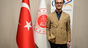 Doç. Dr. Yavuz, elektronik izlemenin denetimli serbestliğin geleceği olduğunu söyledi
