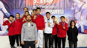 Erzincanlı sporcular Artvin Yusufeli'deki karate müsabakalarında 12 madalya kazandı