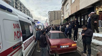 Hakkari Yüksekova'da iki grup arasında taş ve sopalı kavgada 4 kişi yaralandı