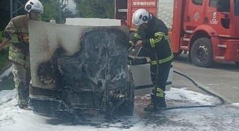 Hatay Erzin'de 35 CAU 18 plakalı otomobil alev aldı, itfaiye söndürdü