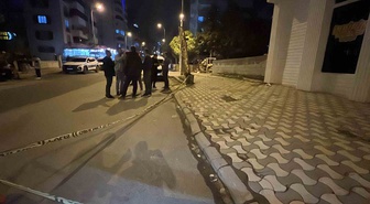Kahramanmaraş'ta iş yeri önünde silahlı saldırıda iki kişi yaralandı