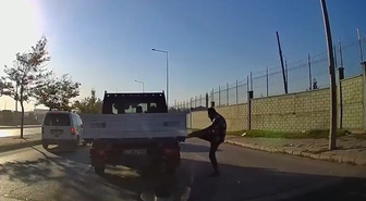 Konya'da kamyonete tekme atan sürücüye 180 bin lira idari para cezası verildi