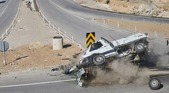 MHP milletvekilinin yaralandığı kaza kamerada
