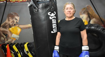 Torununa özenip kick boksa başlayan Deniz Coşkun, 14 kilo verdi
