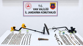 Van Çaldıran'da jandarma operasyonunda Roma dönemine ait 529 sikke bulundu
