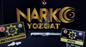 Yozgat'ta uyuşturucu operasyonunda 2 kişi tutuklandı, 4 bin 600 lira ele geçirildi