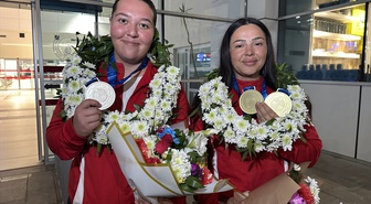 Avrupa'da altın ve gümüş kazanan milli sporcular Kahramanmaraş'ta karşılandı