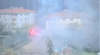 Beşiktaş'ta basketbol sahasında havai fişek patlatan 4 kişiyi polis yakaladı