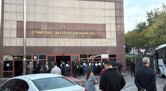 Etimesgut Belediyesi soruşturmasında başkan yardımcıları dahil 25 kişi gözaltına alındı