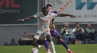 Eyüpspor-Göztepe maçının ilk yarısı Göztepe'nin 1-0 üstünlüğüyle bitti