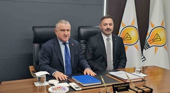 Gençlik ve Spor Bakanı Bak, Zonguldak'ta Valilik ve AK Parti'ye ziyaretlerde bulundu
