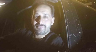 Sivas Gürün'de sürücü, şehir merkezine inen kurdu otomobiliyle takip etti.