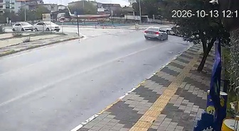 Tekirdağ Saray'da kavşakta iki otomobil çarpıştı, otomobildeki 1 kişi yaralandı