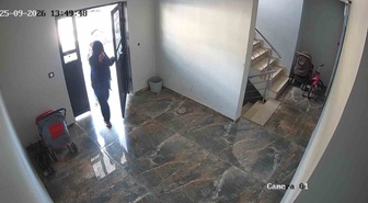 Adana'da eve girip 10 bin TL ve çeyrek altın çalan kadın hırsız tutuklandı