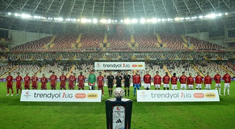 Antalyaspor, Kayserispor'a 4-0 yenildi; Özköylü hayal kırıklığı yaşadı