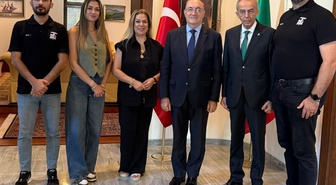 Denizli Basket, Lizbon Büyükelçiliği'ni ziyaret edip Büyükelçi Koç'a teşekkür etti
