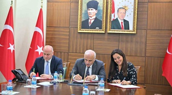 Diyarbakır Valiliği ve vakıf Sur'da 16 derslikli ilkokul için protokol imzaladı
