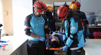 Elazığ'da Fırat Üniversitesi Hastanesi deprem ve yangın tatbikatı gerçekleştirdi