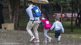 İstanbul'da olumsuz hava koşulları nedeniyle okullar 1 gün tatil edildi