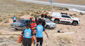 Karaman'da UMKE'nin çoklu yaralanmalı trafik kazası tatbikatına 45 personel katıldı