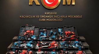 Kırşehir'de otomobilde 88 gümrük kaçağı matkap ve testere parçası bulundu