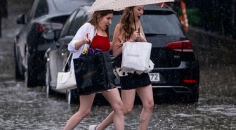 Meteoroloji’den 3 ile turuncu, İstanbul dahil 15 ile sarı kodlu uyarı! Fırtına ve sağanak geliyor