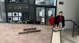 Sason'da ilçe bazında en fazla ziyaretçi çeken kütüphanede tatlı ikramı sürüyor
