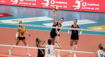 Sultanlar Ligi 3. haftada Aras Kargo, 2-0 geriden gelip Galatasaray Daikin'i 3-2 yendi