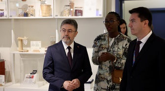Tarım ve Orman Bakanı İbrahim Yumaklı, Roma'daki FAO Müzesi'ni ziyaret etti