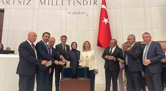 AK Partili Hatipoğlu, Kızılay Kanunu görüşmelerinde iki KVKK üyeliği için oy kullandı