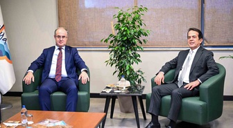 Antalya Defterdarı, ATB ziyaretinde gelir vergisi tahsilatındaki yüzde 80 artışı aktardı