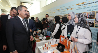 Bakan Tekin: 'Devletimiz bugün vatandaşına hangi okulda okuyacağını dayatmıyor'