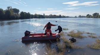 Edirne'de Meriç Nehri'nde göçmen botu alabora oldu! 12 yaşındaki kız öldü, 2 kardeşi kayıp